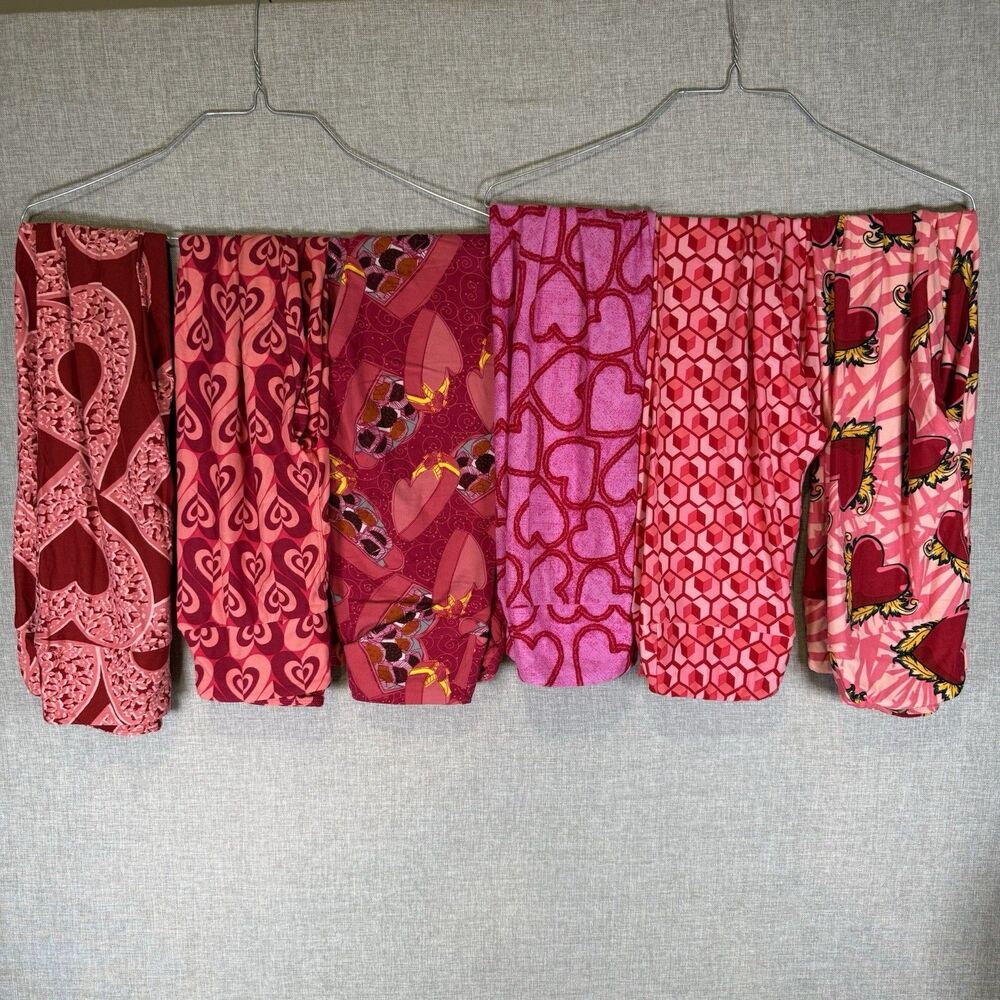 LuLaRoe Leggings Lot 6 OS One Size Valentines Day Pink Red Hearts Holiday NWOT